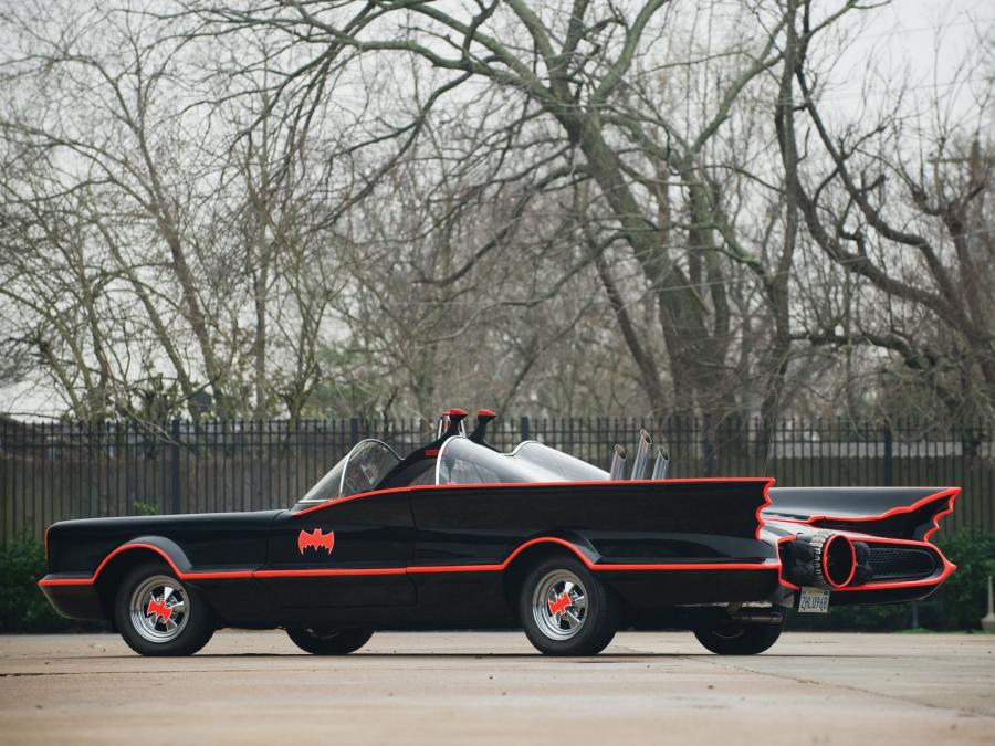  Lincoln Futura Batmobile by Barris Kustom 1966 года  (фото 10 из 19)